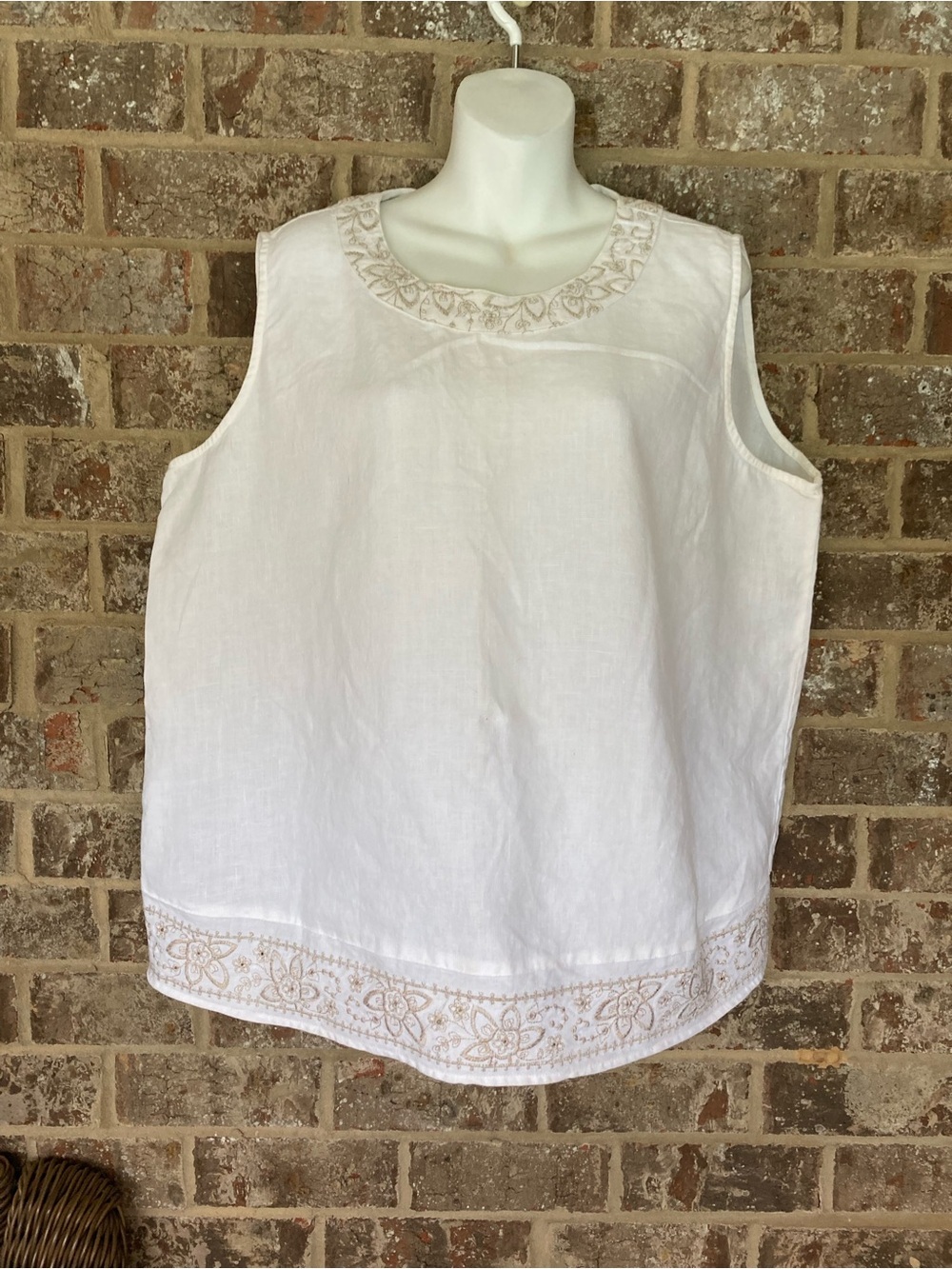 Hot Cotton Marc Ware Sleeveless Linen Top 2X Gold Embroidery